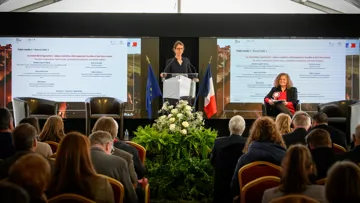 Ce colloque, qui s’est tenu à mi-mandat de la France à la présidence de l’Union européenne, s’est inscrit comme un signal clair.