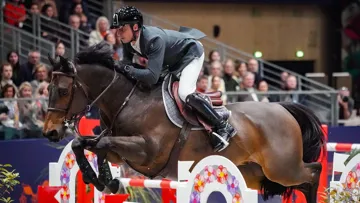 Julien Épaillard et Donatello d'Auge sur la piste du Saut Hermès