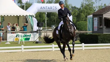 Arnaud Serre et James Bond de Massa ont remporté le Grand Prix du championnat de France Pro Élite à Vierzon