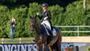 Jessica von Bredow-Werndl et Dalera ont parachevé leur triomphe dans la Libre aujourd'hui