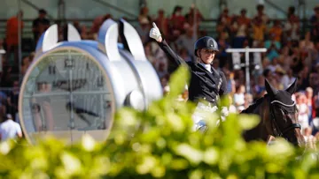 Dalera BB et l’Allemande Jessica von Bredow-Werndl ont gagné une Reprise Libre en Musique plus disputée que jamais.