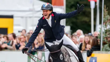 Nicolas Touzaint a laissé exploser sa joie après avoir franchi la ligne d'arrivée