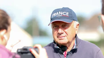 Thierry Touzaint lors du stage estival de l’équipe de France de complet à Saint-Martin-de-Bréhal.