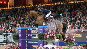 Ben Maher s'est imposé de main de maître dans l'étape de la Coupe du monde de Londres avec Enjeu de Grisien