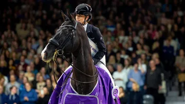 Charlotte Fry et Everdale se sont imposées aujourd'hui dans l'étape de la Coupe du monde d'Amsterdam
