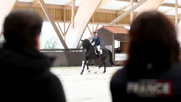 Vladimir Vinchon et Pégase Mayenne travaillent sous les yeux de l’encadrement fédéral.