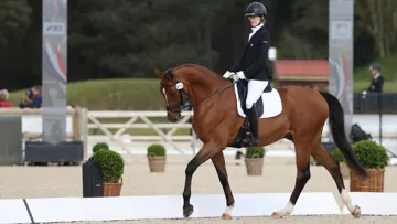 Marie Vonderheyden et Bombastic d’Arion ont fait retentir la première Marseillaise de la semaine à Fontainebleau.