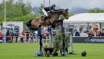 Martin Fuchs et Commissar Pezi ont remporté le Grand Prix du CSIO 5* de Saint-Gall