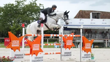 Jean-Francois Filatriau et Cap Libellule, deuxièmes de l'épreuve ont permis à la Team Sellerie de Marigny-Lannoo de remporter la victoire en écurie.
