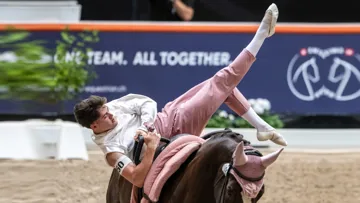 Quentin Jabet a accentué son avance en tête des championnats du monde de voltige, aujourd’hui à Berne.