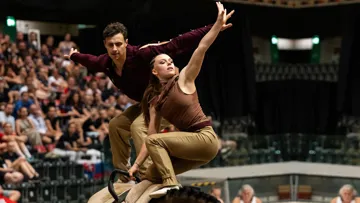 Très beau mouvement accompli par Zoé da Silva et Théo Gardies.