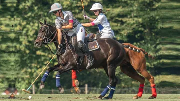 Lia Salvo (en blanc) et Millie Hine (en gris) se retrouveront demain à 11h pour la finale de l’Open de France féminin.