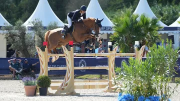 Lorenzo De Luca et Don Vito se sont imposés dans l'épreuve à 1,50m du CSI 4* de Gassin, cet après-midi.