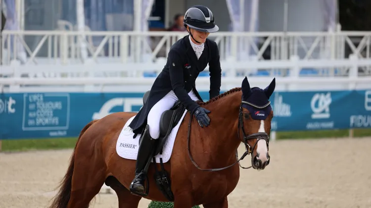Julia Krajewski et Chilli Morning II ont pris la tête du Mondial des sept ans du Lion-d’Angers