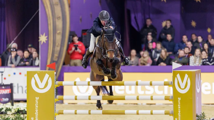 Jur Vrieling a mené Helwell du Chabus à la victoire dans le Grand Prix 4* de Francfort