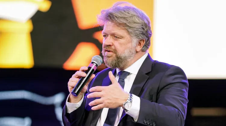 Christophe Ameeuw a donc choisi Paris pour relancer ses activités événementielles.