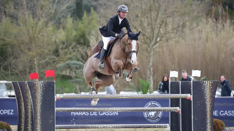 Nicolas Delmotte et Girl Queen du Forezan ont remporté le Grand Prix 3* disputé ce dimanche à Gassin