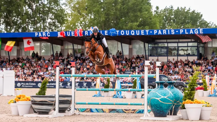 Nina Mallevaey et My Clementine ont illuminé l’après-midi touquettoise et régalé le public, venu en grand nombre assister à ce Grand Prix.