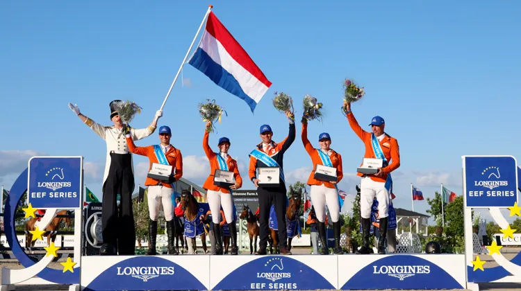 Les Pays-Bas se sont imposés à domicile pour la deuxième année consécutive à Kronenberg, grâce à Bas Moerings, Sanne Thijssen, Vincent Voorn, chef d’équipe, Mel Thijssen et Gert-Jan Bruggink (de gauche à droite).