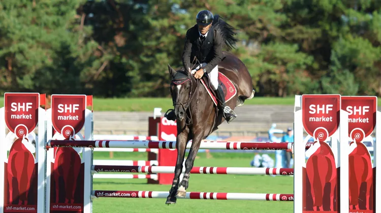 La puissante Juliana de Champloué a remporté le championnat des juments de six ans, cet après-midi à Fontainebleau