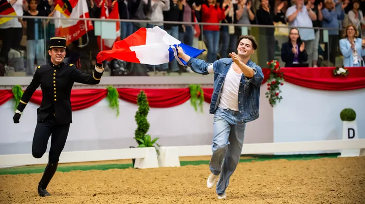 Ici à gauche, Loïc Devedu a permis à Quentin Jabet de décrocher son second titre européen Seniors à Stadl-Paura, sur le dos d’Othello van het Laarhof.