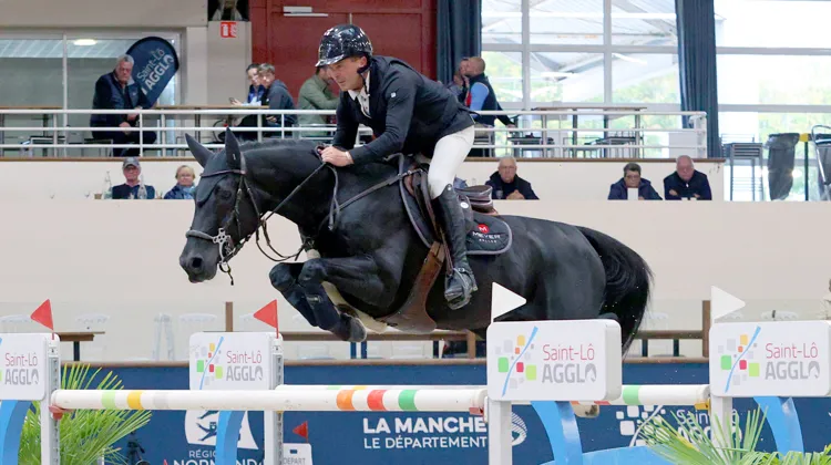 Laurent Goffinet et Elwood Blues ont gagné leur deuxième Grand Prix de l’année après leur victoire au CSI 2* de Montfort-sur-Meu.