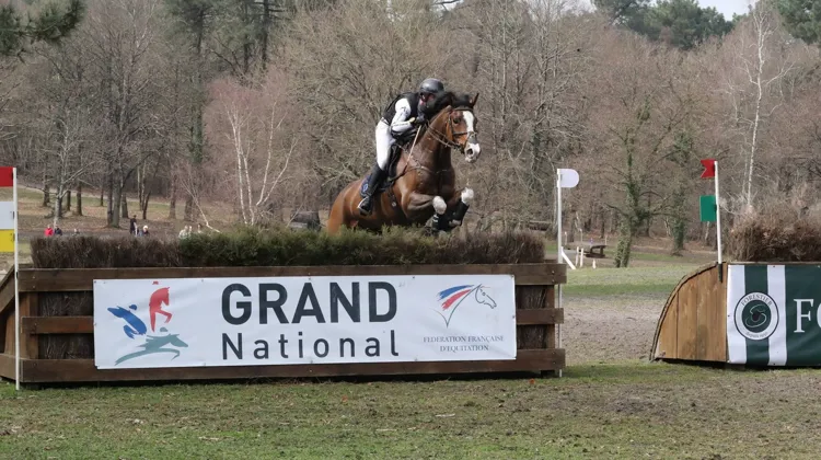 Alexis Goury et Colorée de Poteau sont toujours en tête de la Pro Élite à Saumur