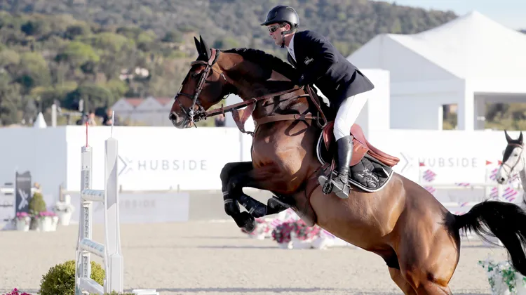 Laurent Goffinet et Express de Hus à l’Hubside Jumping de Grimaud.