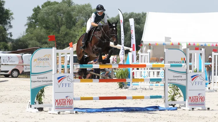 Gwendolen Fer et Romantic Love ont remporté le championnat de France Pro Élite de concours complet, aujourd'hui à Vittel.