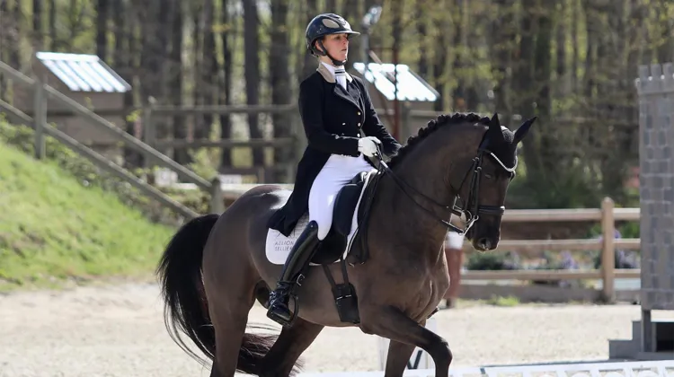 Camille Judet-Chéret fonde de grands espoirs en Herelja Higgins, avec lequel elle a terminé sur le podium du Grand Prix et du Grand Prix Spécial du CDI 4* du Mans fin avril.