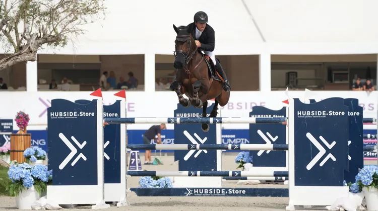 Johnny Pals et Zarkava Hero ont remporté, à l'occasion du Grand Prix 3* de Grimaud, leur première victoire internationale.