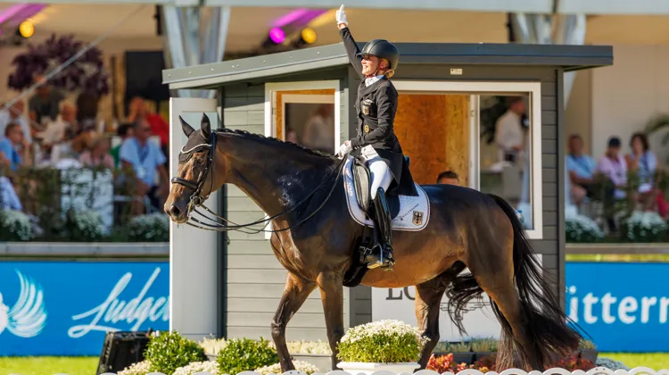 Aux championnats d'Europe de Riesenbeck, Jessica von Bredow-Werndl et Dalera BB ont tout simplement remporté les trois tests disputés!
