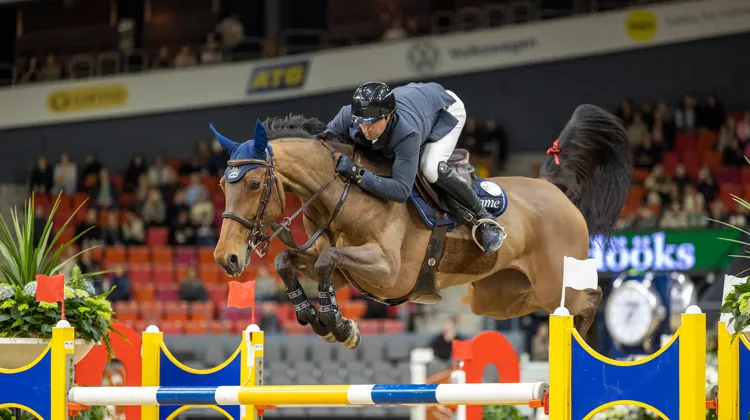 Venu chercher quelques points en Coupe du monde afin de se qualifier pour la finale, Julien Anquetin ne s’est privé d’une nouvelle victoire avec Farah Tame ce soir.