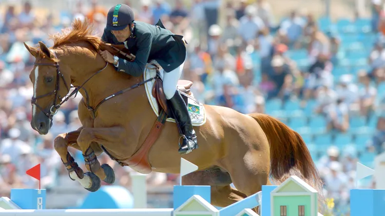 À Athènes, quatre ans après sa terrible désillusion de Sydney, Rodrigo Pessoa a su maîtriser le tempérament tempétueux de Baloubet du Rouet pour écrire avec lui la plus belle ligne de son incroyable palmarès.