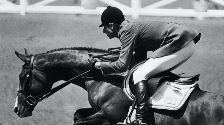 Touch of Class, championne olympique à Los Angeles en 1984 avec Joe Fargis, a inspiré le nom de Classic Touch, championne olympique à Barcelone en 1992 avec Ludger Beerbaum. 