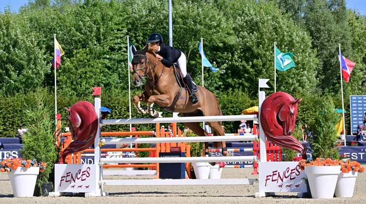 Margaux Rocuet et Iliade KDW se sont imposées dans le Prix de l’agence Fences, aujourd'hui à Deauville.