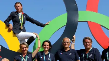 Pénélope Leprevost posait ici à Rio avec Geneviève, Dominique et Élise Mégret, aux côtés de Christian Baillet.