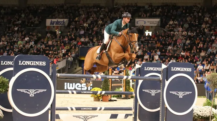 Steve Guerdat et Dynamix de Bélhème pendant le Stuttgart German Masters.