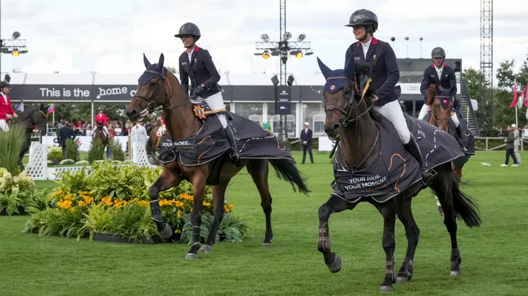 Après leurs premiers championnats d’Europe, Nina Mallevaey, Jeanne Sadran et Antoine Ermann ont enfoncé le clou en gagnant vendredi dernier la Coupe des nations de l’Officiel de Belgique.