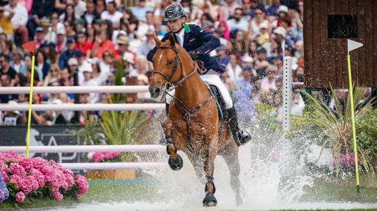 Denis Lynch et Rubens LS La Silla à la sortie du lac, avant-dernière difficulté du Derby baulois. 