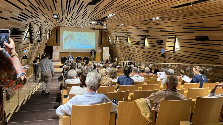 Ce colloque, conçu et orchestré par Xavier Libbrecht, s’est tenu à quelques encablures du plus majestueux des tous les stades olympiques temporaires.