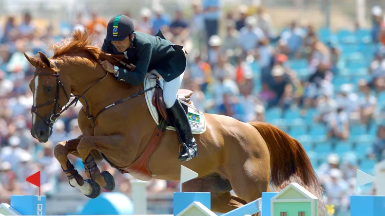 À Athènes, quatre ans après sa terrible désillusion de Sydney, Rodrigo Pessoa a su maîtriser le tempérament tempétueux de Baloubet du Rouet pour écrire avec lui la plus belle ligne de son incroyable palmarès.