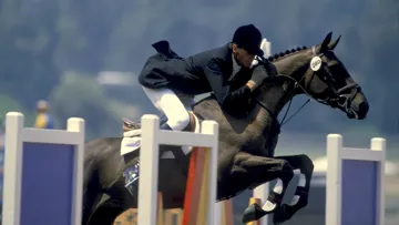 Grâce à un cross maxi et un hippique parfait, un peu à la surprise générale, Mark Todd et Charisma s’étaient parés d’or une première fois en 1984 à Los Angeles.