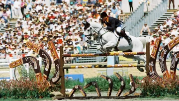 Déjouant les pronostics et faisant fi des conditions difficiles, Jeroen Dubbeldam était devenu champion olympique à vingt-sept ans aux rênes du beau De Sjiem.