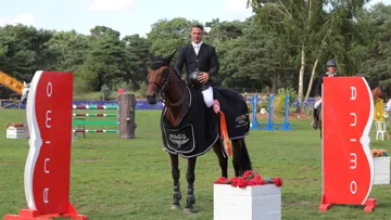 Grégory Cottard s'est imposé à Fontainebleau sur Régate d’Aure.