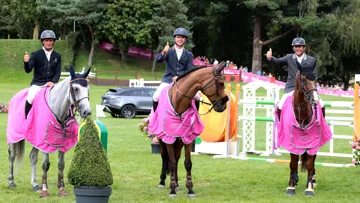 Le Belge Wilm Vermeir s'est imposé dans le derby de Dinard, devant les Français Louis Bouhana (à gauche) et Philippe Rozier.