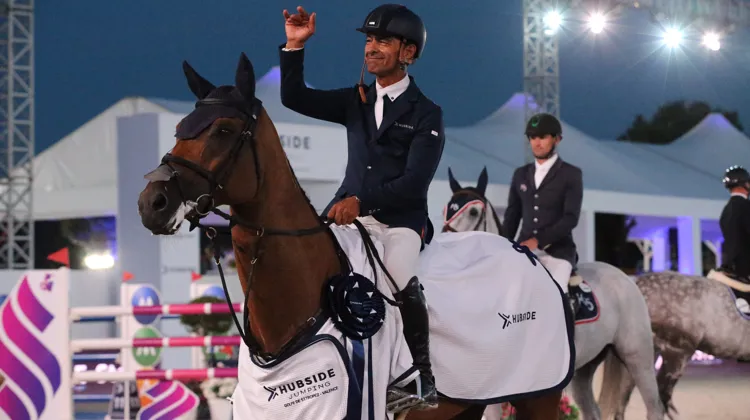 Carlos Enrique Lopez Lizarazo et Evita SG Z à la remise des prix