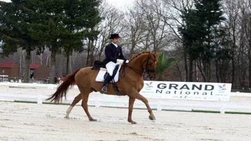 Rémy Issartel, vainqueur du GN en 2010 avec Julia Chevanne (Ph. FFE/PSV)