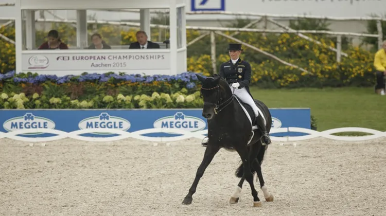 Jessica von Bredow-Werndl, troisième au provisoire, a permis à l'Allemagne de prendre la tête du classement par équipes.