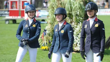 Après la Coupe des nations, les Britanniques ont trusté les trois premières places du Grand Prix CSIOP du BIP, cet après-midi au Grand Parquet. Photo Mediasfotos.com
